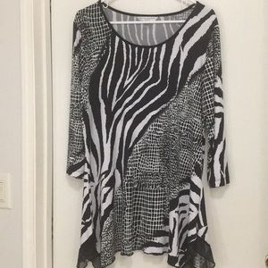 Peter Nygard 1x tunic top